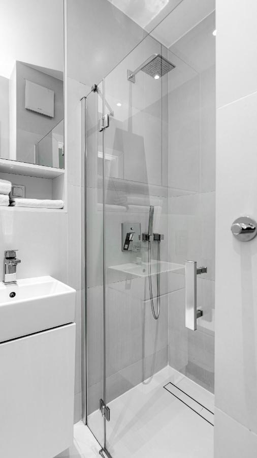 Sopocka Rezydencja I 12 Min Plaza I Zamkniete Osiedle - Comfy Apartments Сопот Экстерьер фото